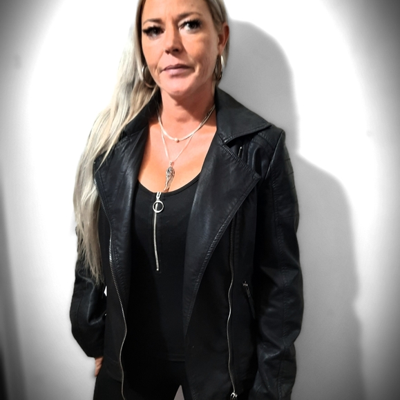 Black Miss Me detailed moto jacket embroidered  🖤 - Picture 2 of 4